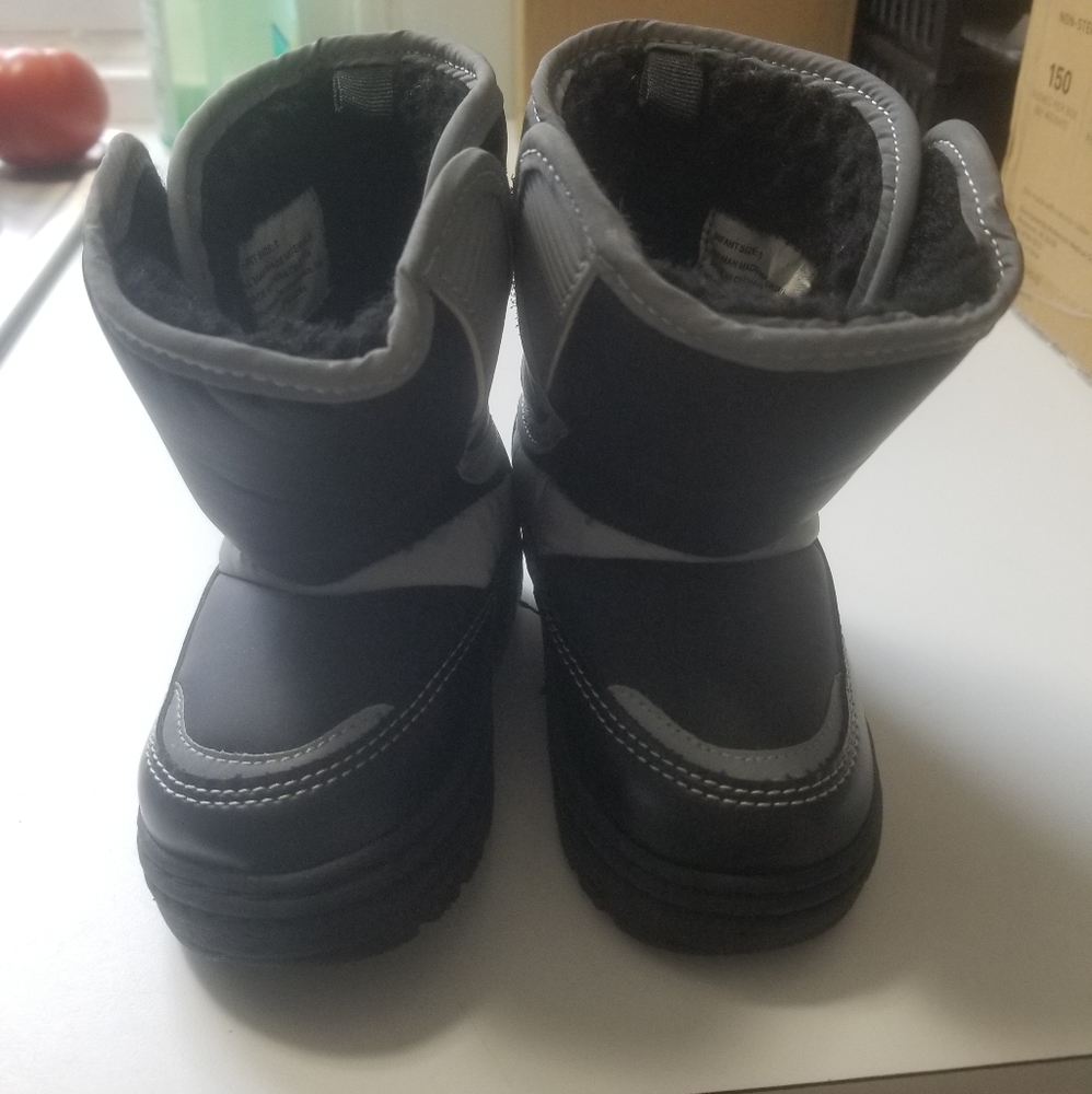 Insulated Infant boot